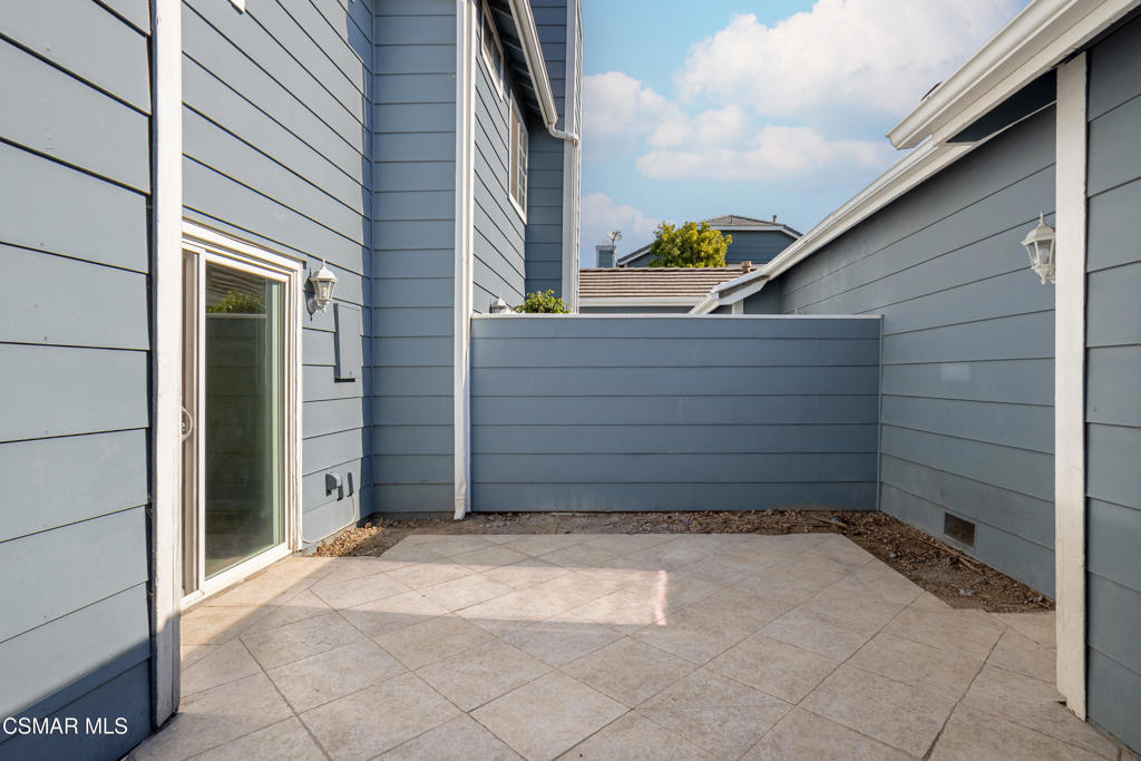 Rarely available two-bedroom ensuite in the desirable Coventry Court c – image 19
