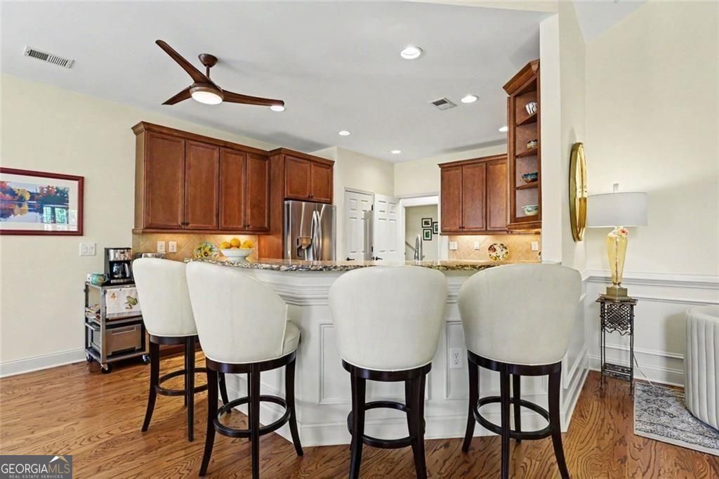 Fantastic opportunity in a vibrant 55+ active-adult community. Beautif – image 10