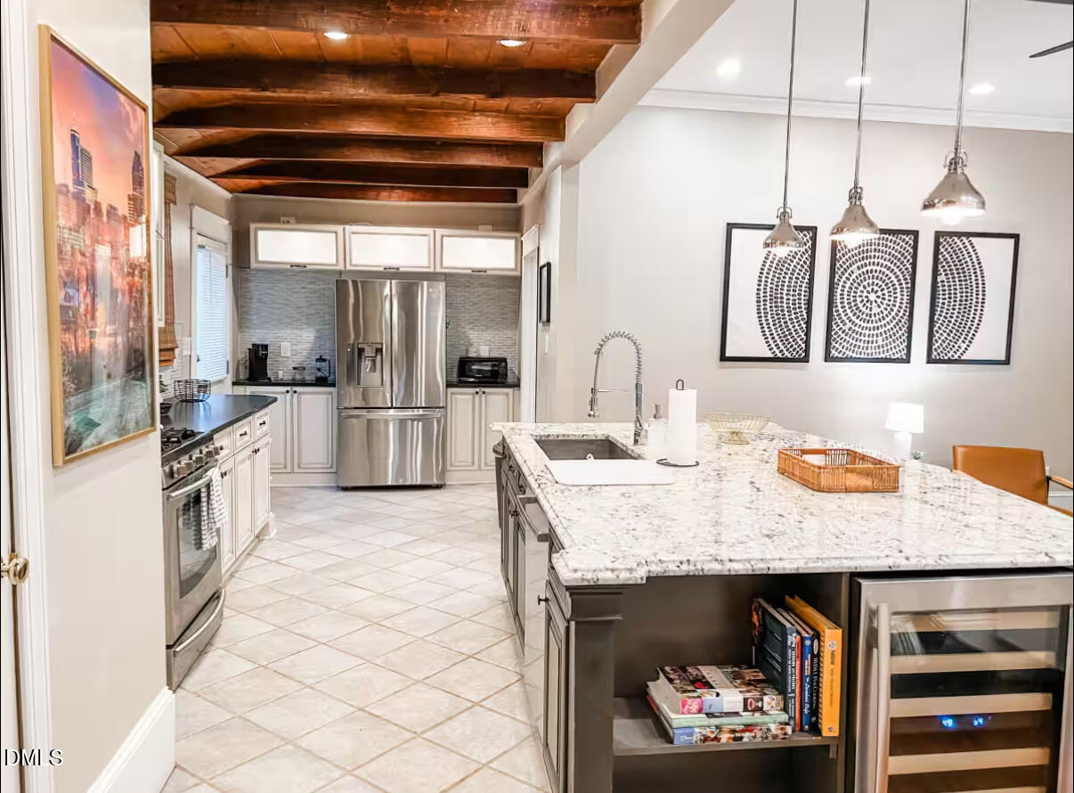Located in the Oakwood District of Raleigh 405 Morson St blends timele – image 6