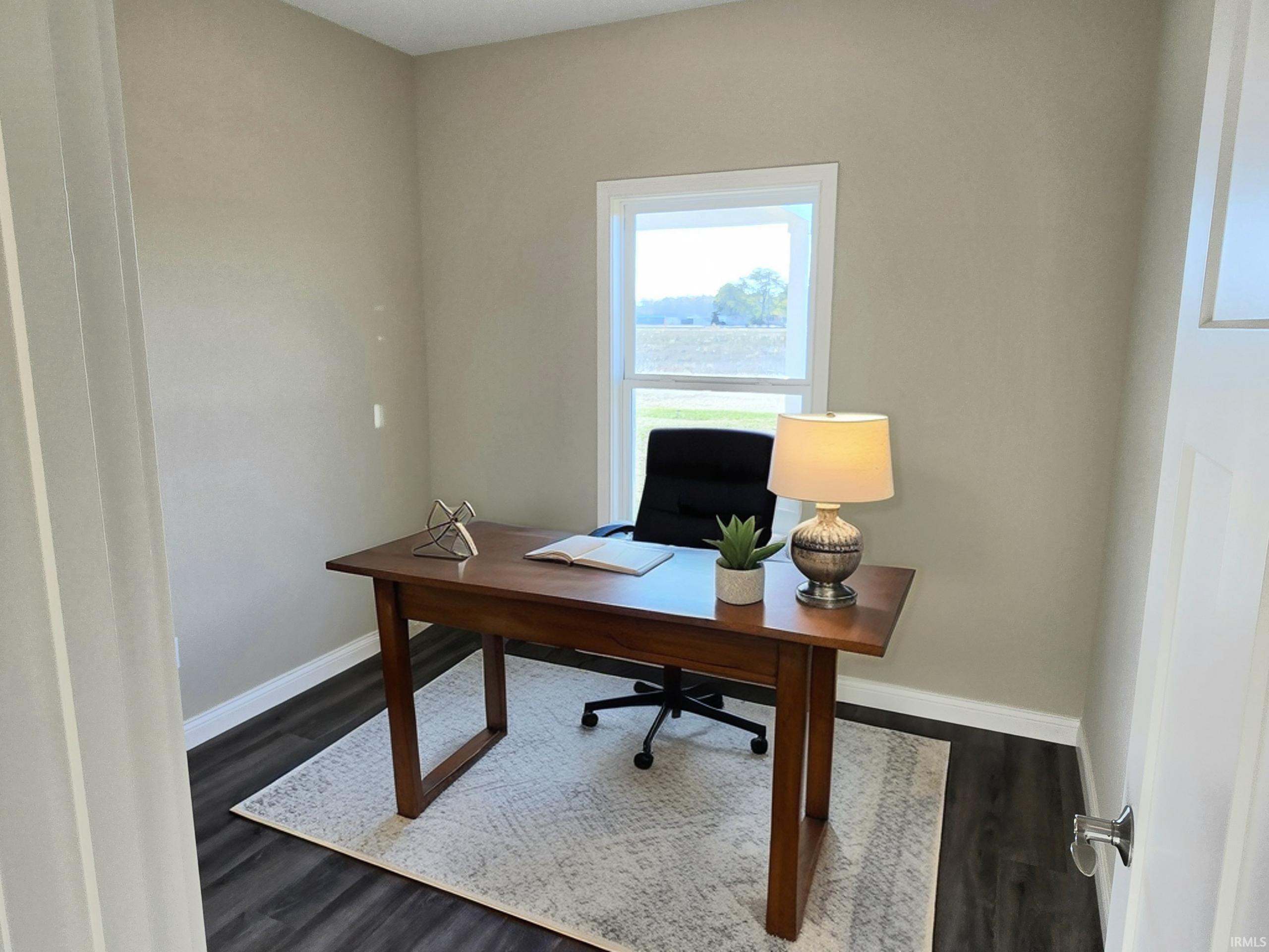 The Cimarron by Majestic Homes offers 2,566 sq/ft of living space and – image 9