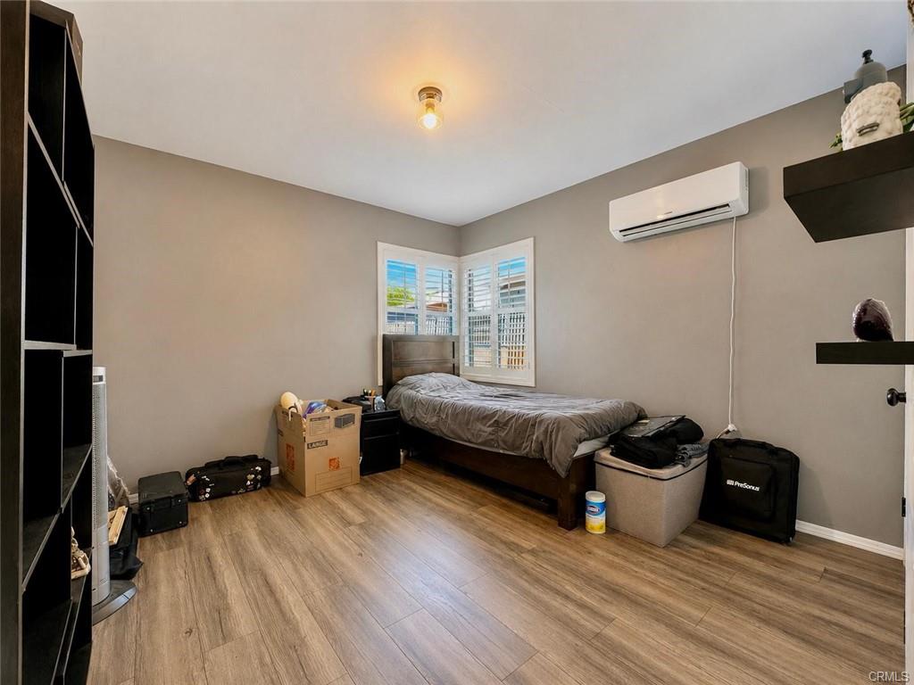 8617 8617 Ivy St, Los Angeles, California, 90002, USA, 5 Bedrooms Bedrooms, ,Residential,For Sale,8617 Ivy St,MB26135921