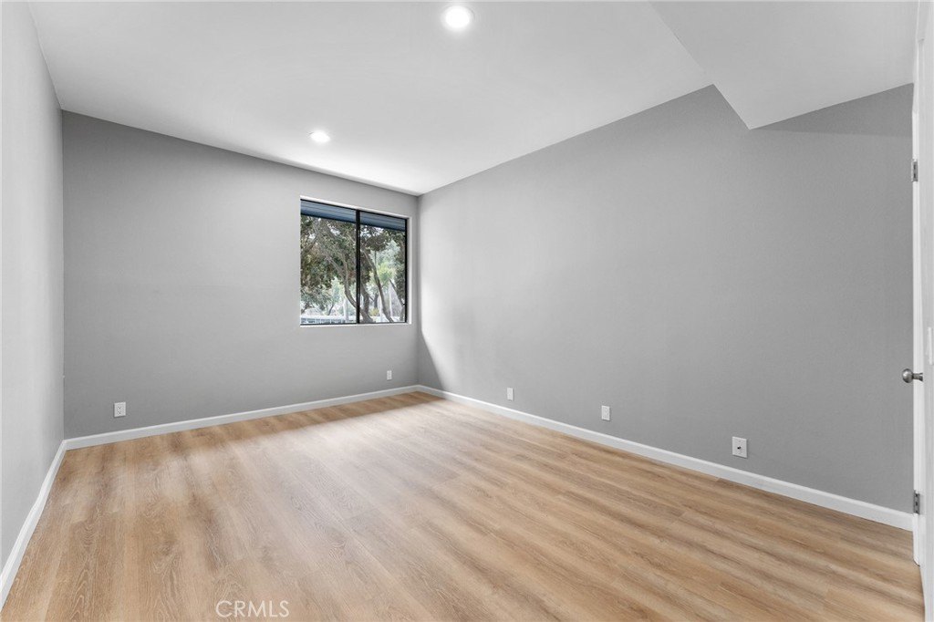350 350 Paseo De Playa 113, Ventura, California, 93001, USA, 2 Bedrooms Bedrooms, ,1 BathroomBathrooms,Residential,For Sale,350 Paseo De Playa 113,CV25243927