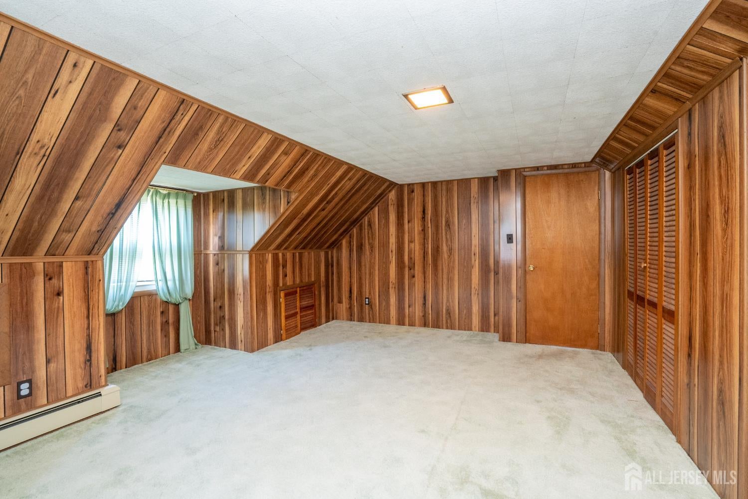 Welcome to 504 Plainfield Avenue, a charming Cape Cod home designed fo – image 19