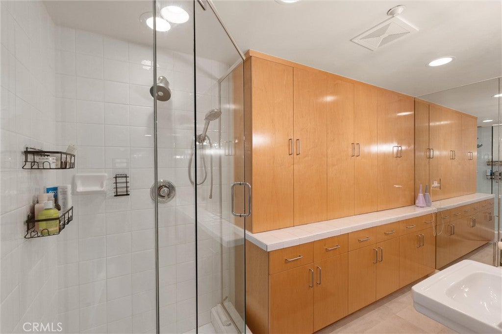 2127 2127 Kress Street, Hollywood Hills, California, 90046, USA, 4 Bedrooms Bedrooms, ,1 BathroomBathrooms,Residential,For Sale,2127 Kress Street,WS26032674