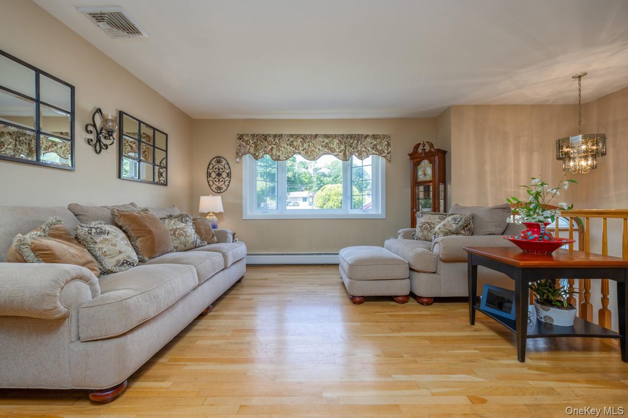 First Time on the Market! Nestled on a quiet double-ended cul-de-sac i – image 7