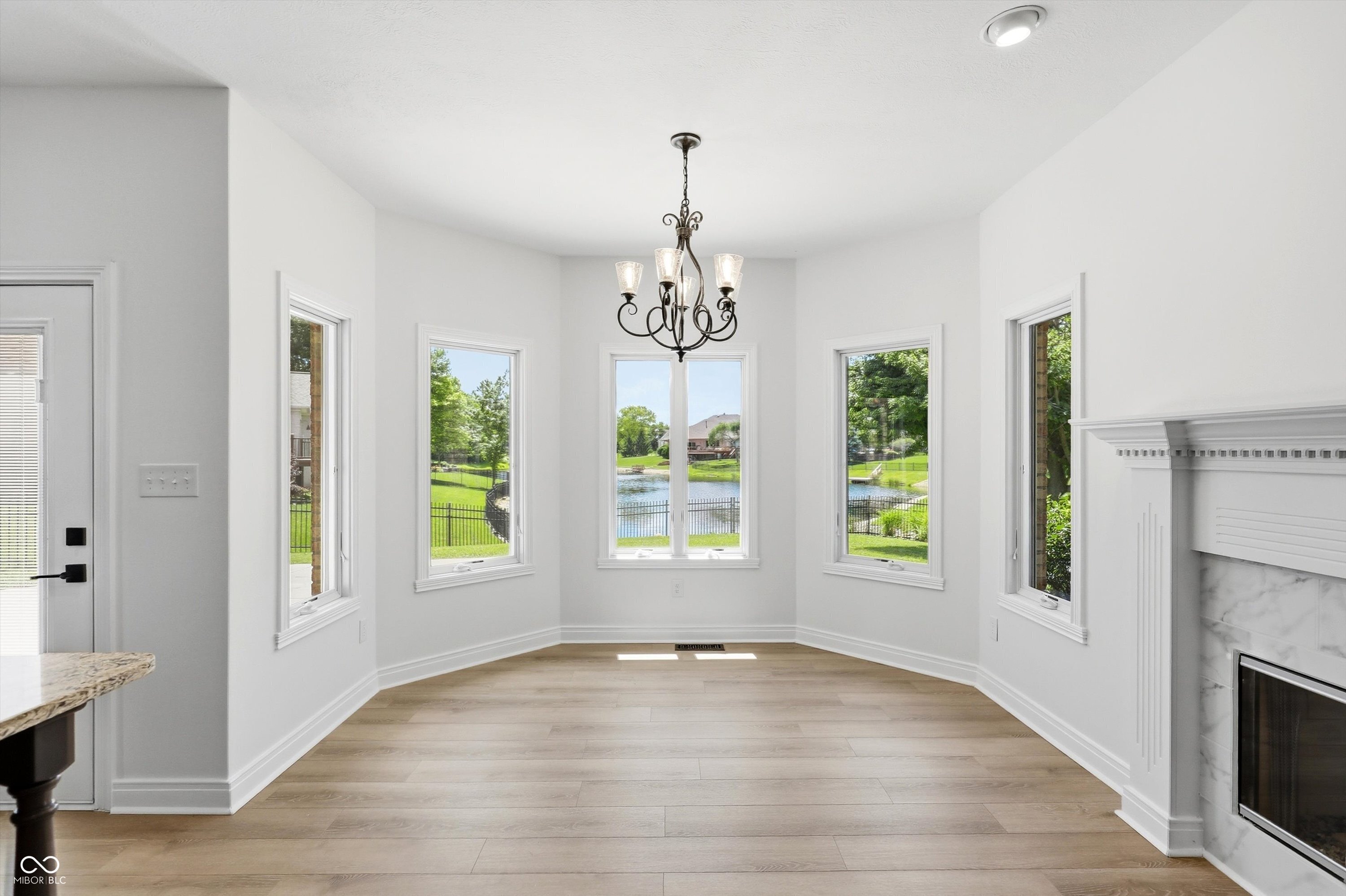 Welcome to this beautifully updated home in the highly sought-after Wa – image 15