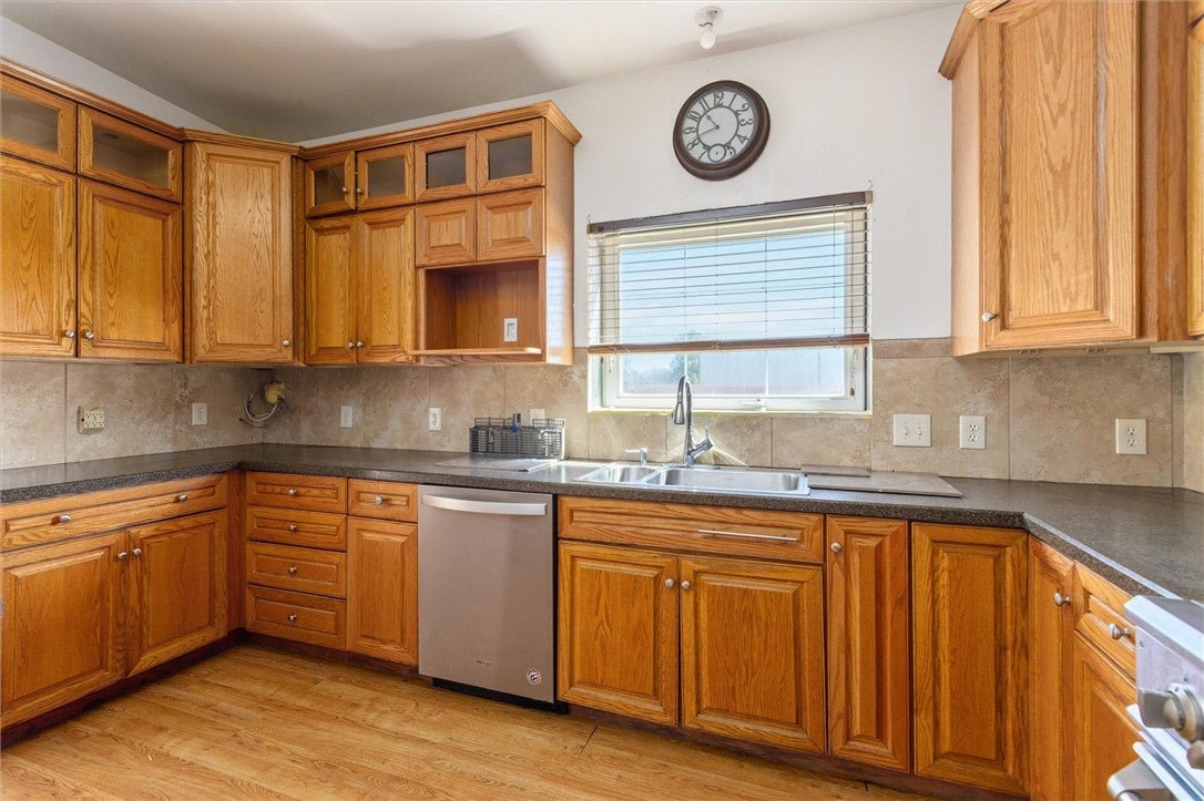 DONT MISS THIS AMAZING OPPORTUNITY! 2.29 acres with no restrictions we – image 5
