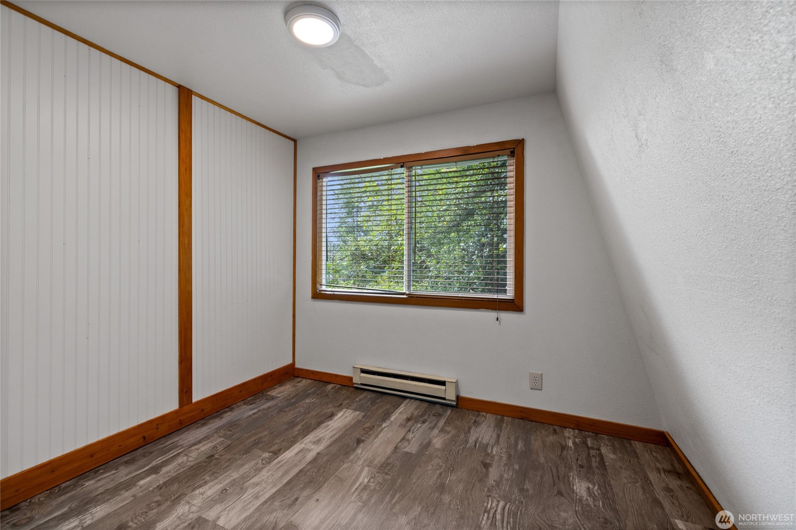 Rare opportunity to enjoy space, flexibility, and income potential on – image 21