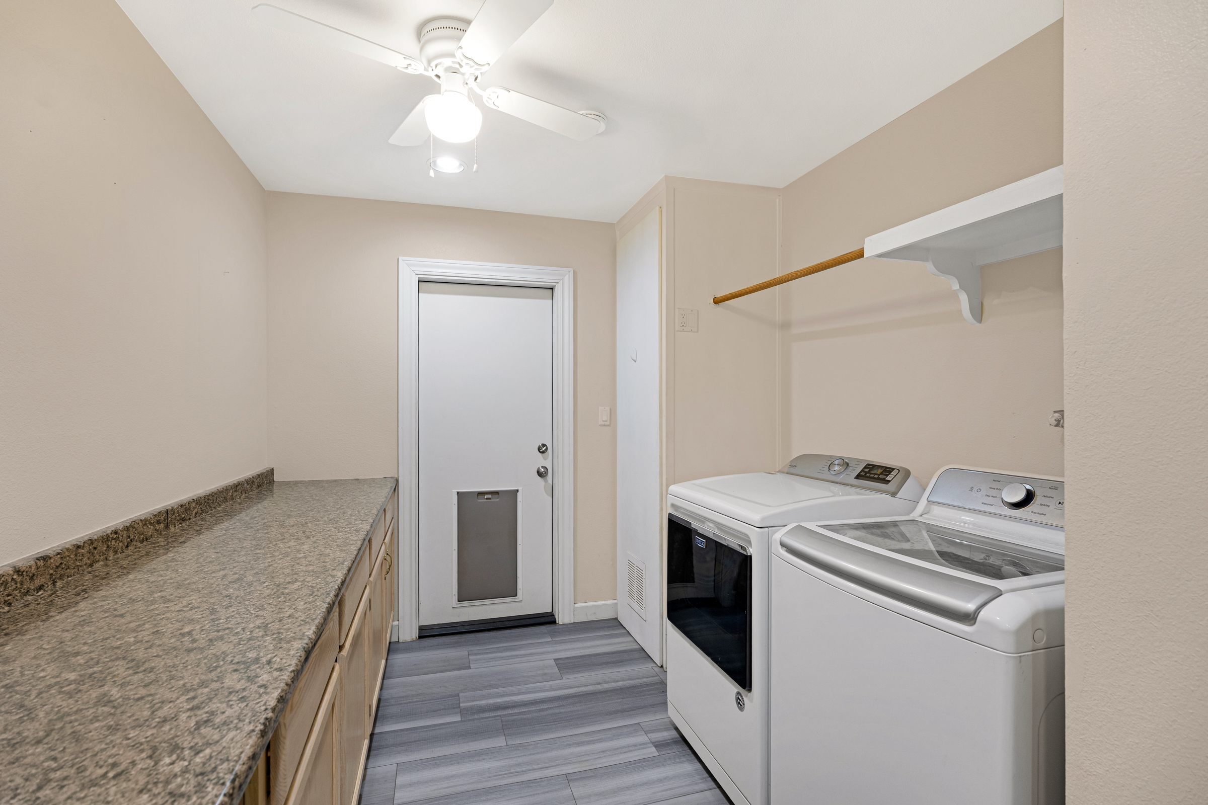 Your oasis in the heart of Tempe. This home is a split-bedroom floorpl – image 32