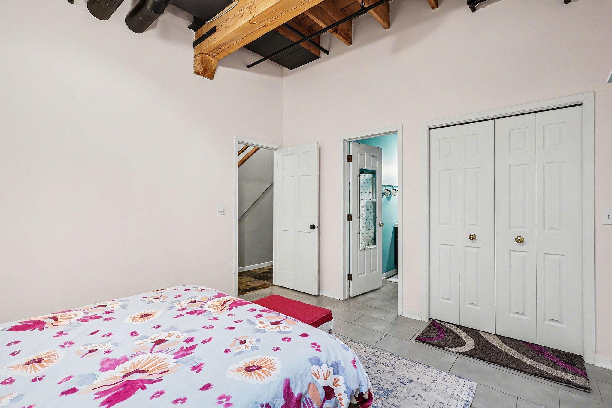 INVESTMENT OPPORTUNITY!! One of Grand Havens most prestigious properti – image 21