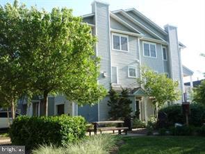 4542 4542 Superior Square, Fairfax, Virginia, 22033, USA, 3 Bedrooms Bedrooms, ,3 BathroomsBathrooms,Residential,For Sale,4542 Superior Square,VAFX2313172
