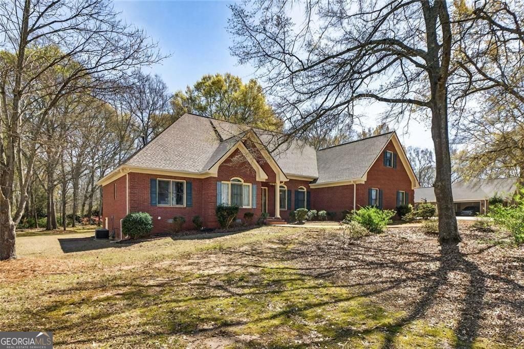 WOW - TWO HOMES ON ONE LOT!!! From the moment you arrive, the quality – image 5