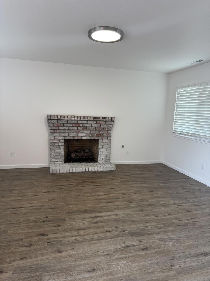 PRICE REDUCTION! Welcome to this charming home in the 55+ community in – image 3