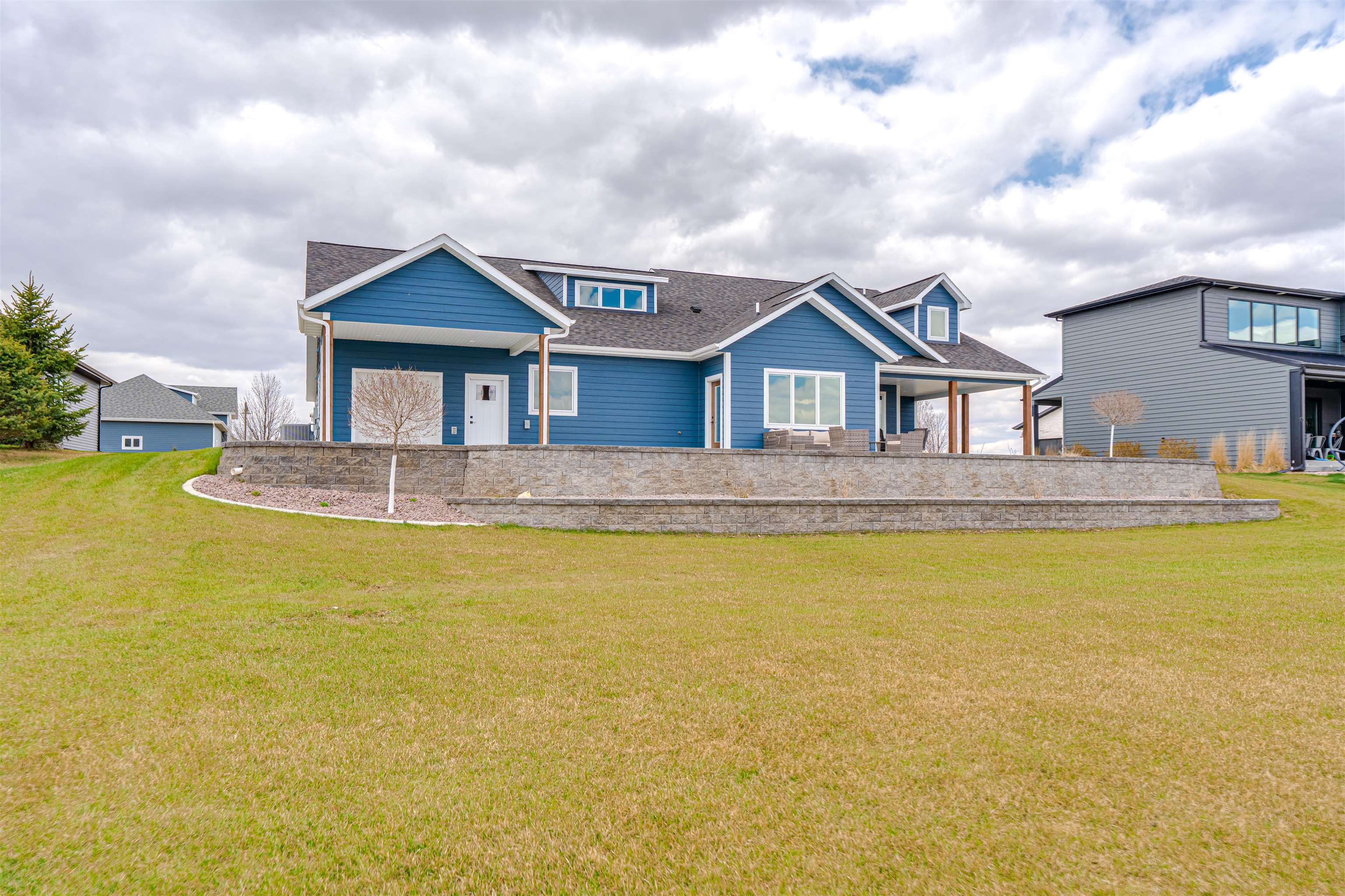 6209 6209 Misty Waters Drive, Bismarck, North Dakota, 58503, USA, 3 Bedrooms Bedrooms, ,2 BathroomsBathrooms,Residential,For Sale,6209 Misty Waters Drive,b6f58101-69fb-4d16-b88b-060324