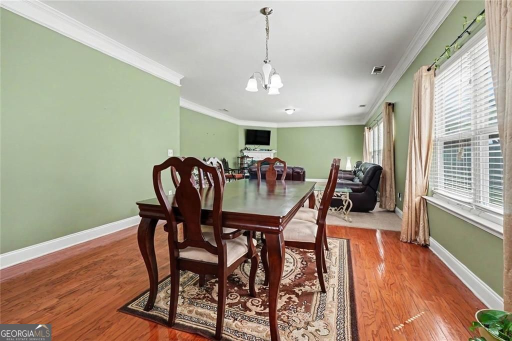 Exceptional homes arent defined by extravagant features alone. Theyre – image 12