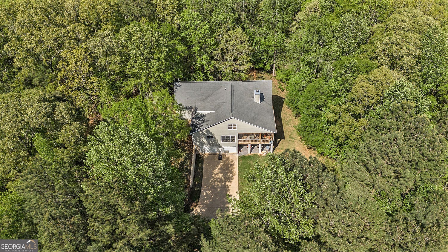 Experience the epitome of country living on this expansive 10+ acre pr – image 46