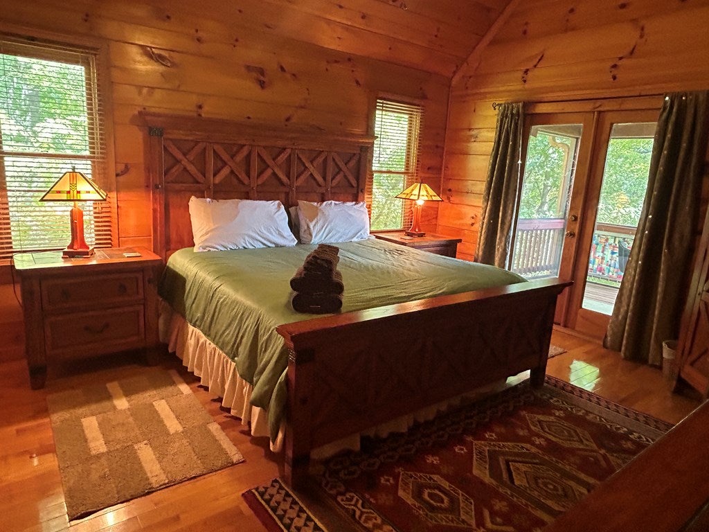 WAKE UP to the Sweeping Long-Range MTN VIEWS EVERY MORNING in this FUL – image 78