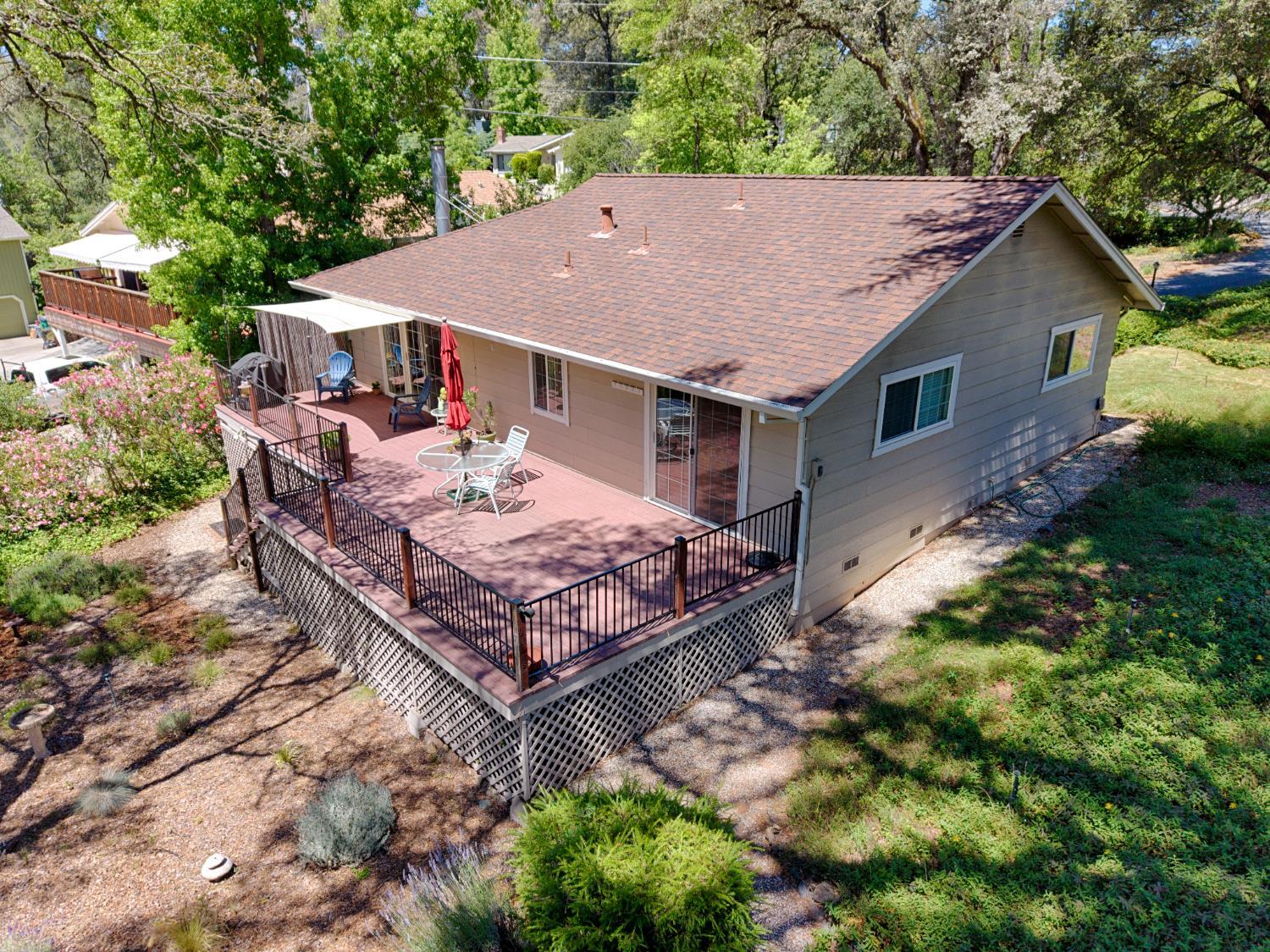11035 11035 Lakeshore, Auburn, California, 95602, USA, 2 Bedrooms Bedrooms, ,3 BathroomsBathrooms,Residential,For Sale,11035 Lakeshore,226075539