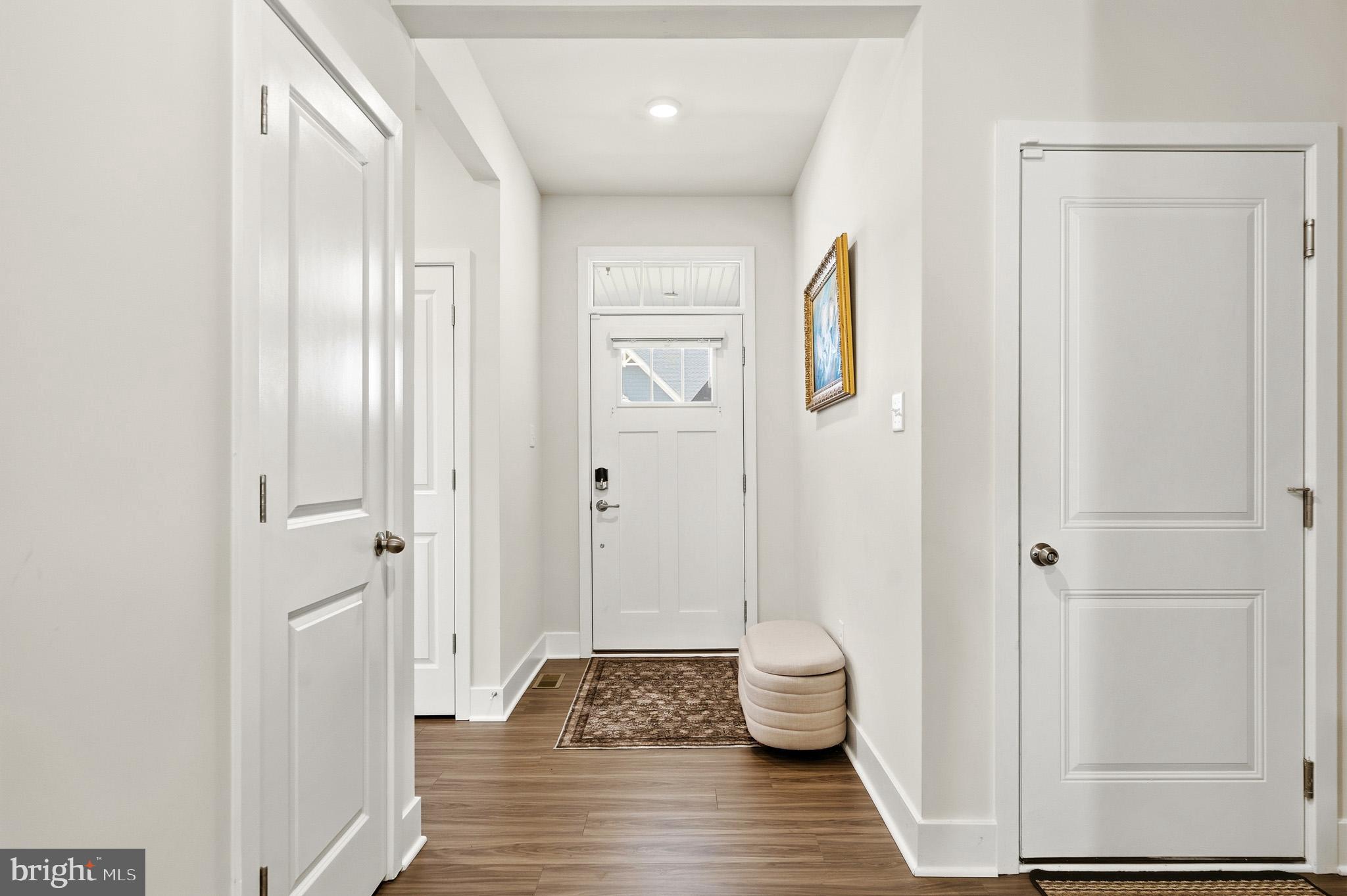 HOME SWEET HOME! Like new beauty situated on a corner lot, in sought – image 4