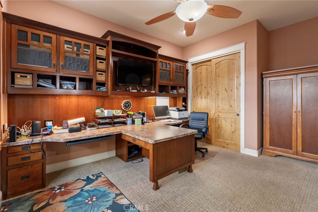 Located on the desirable West Side of Paso Robles, this custom-built 2 – image 30