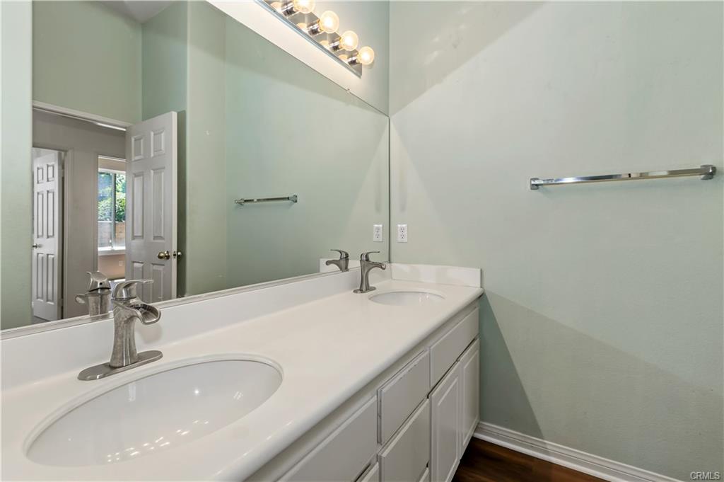 Welcome to this beautifully maintained single-story home located in a – image 15