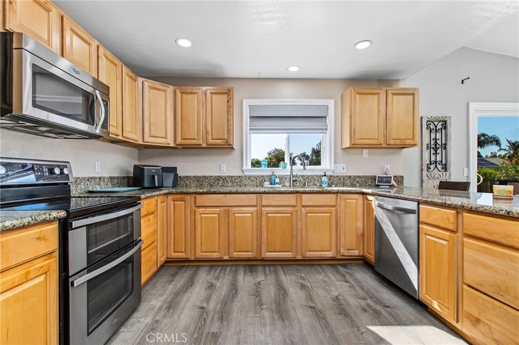 30265 30265 Buck Tail Drive, Canyon Lake, California, 92587, USA, 3 Bedrooms Bedrooms, ,2 BathroomsBathrooms,Residential,For Sale,30265 Buck Tail Drive,SW26094456