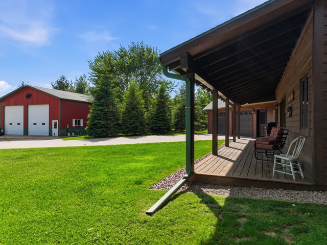 Your country oasis awaits! Once you see this beautiful home situated d – image 39