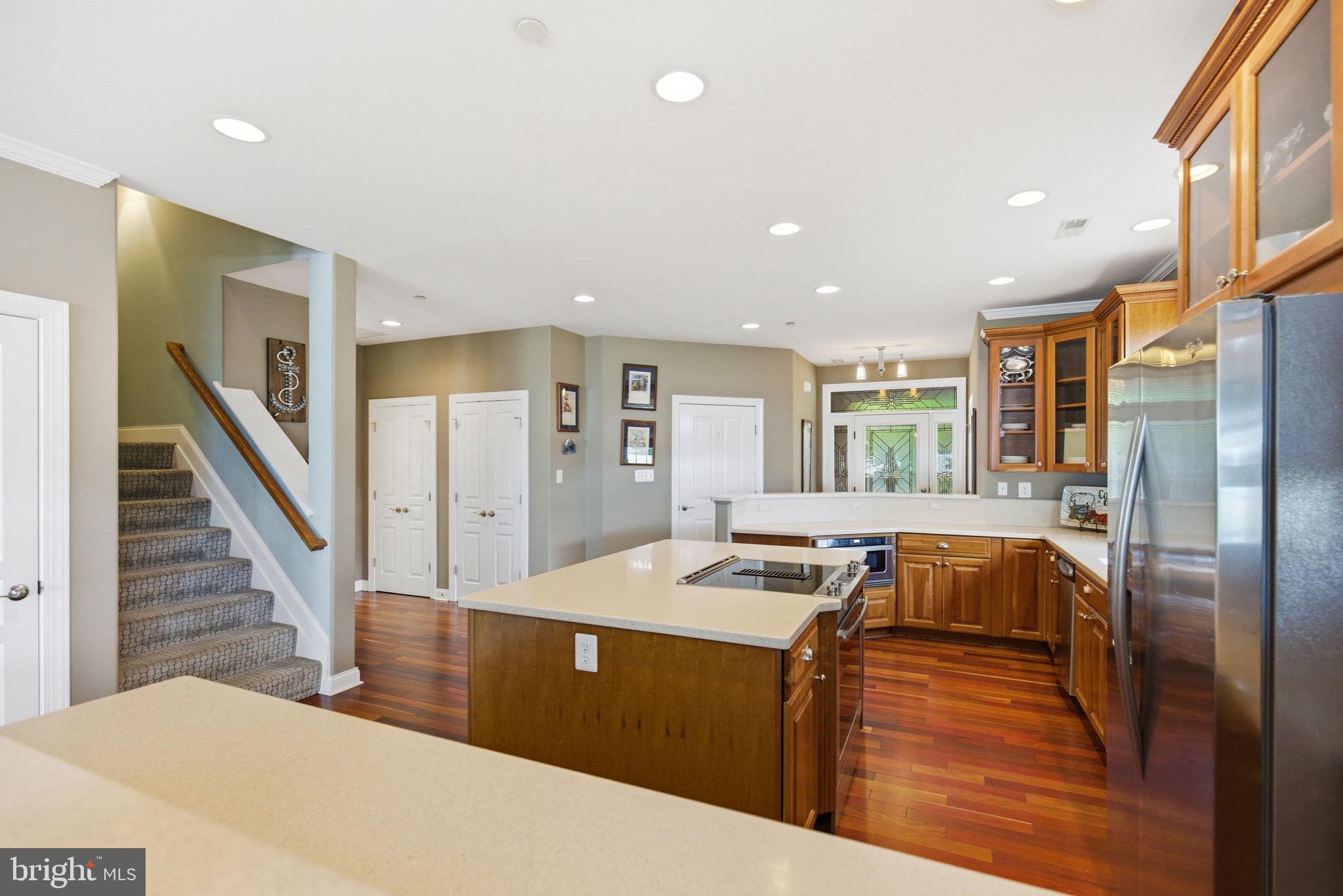 Enjoy effortless waterfront living in Southern Maryland from this prem – image 45