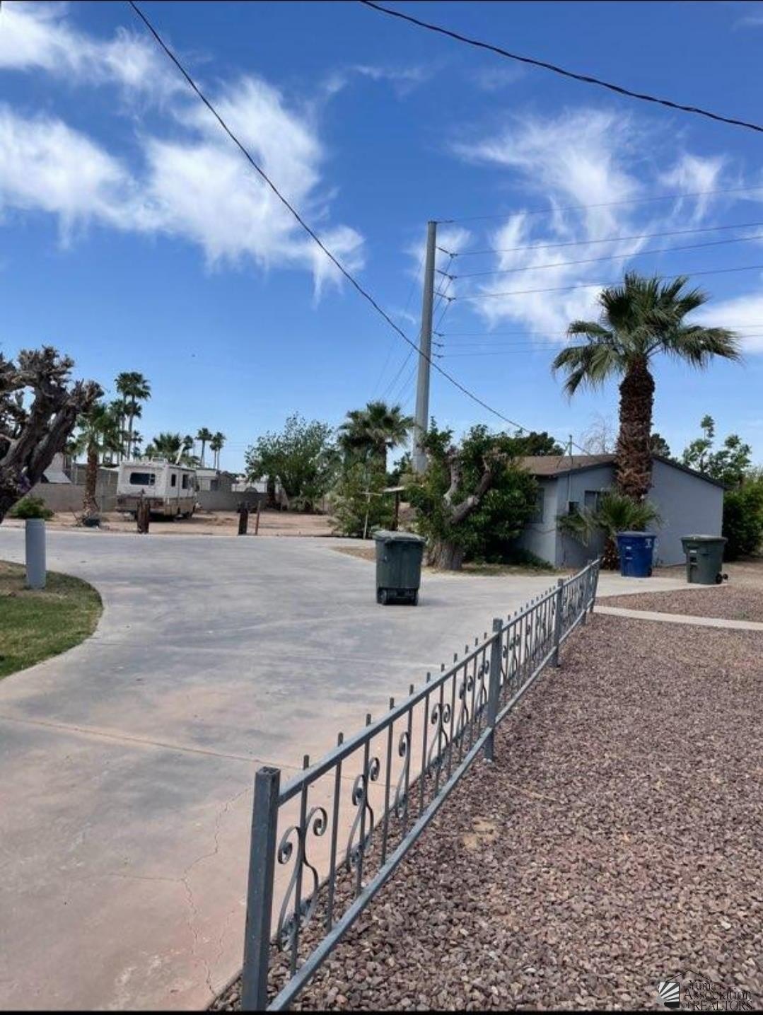 584 584 S AVE B, Yuma, Arizona, 85364, USA, 10 Bedrooms Bedrooms, ,5 BathroomsBathrooms,Residential,For Sale,584 S AVE B,20255543