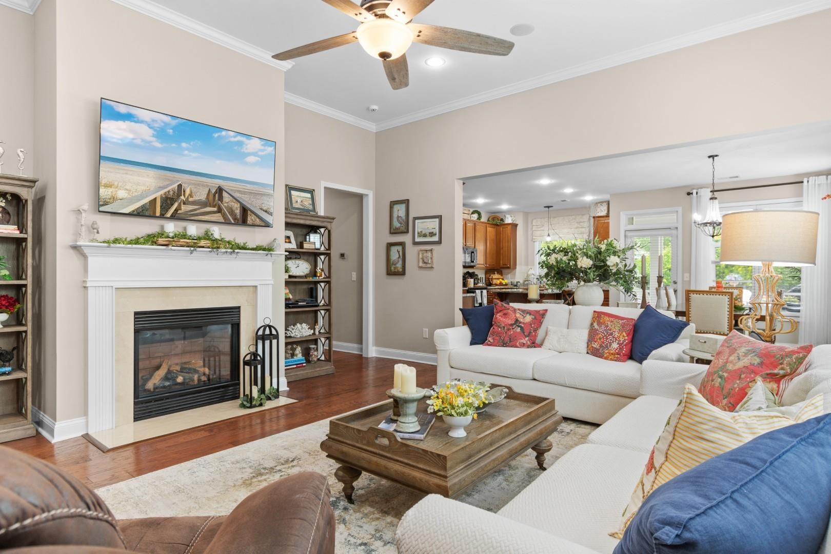 Welcome to life in Cresswind at Market Common, where resort-style livi – image 8