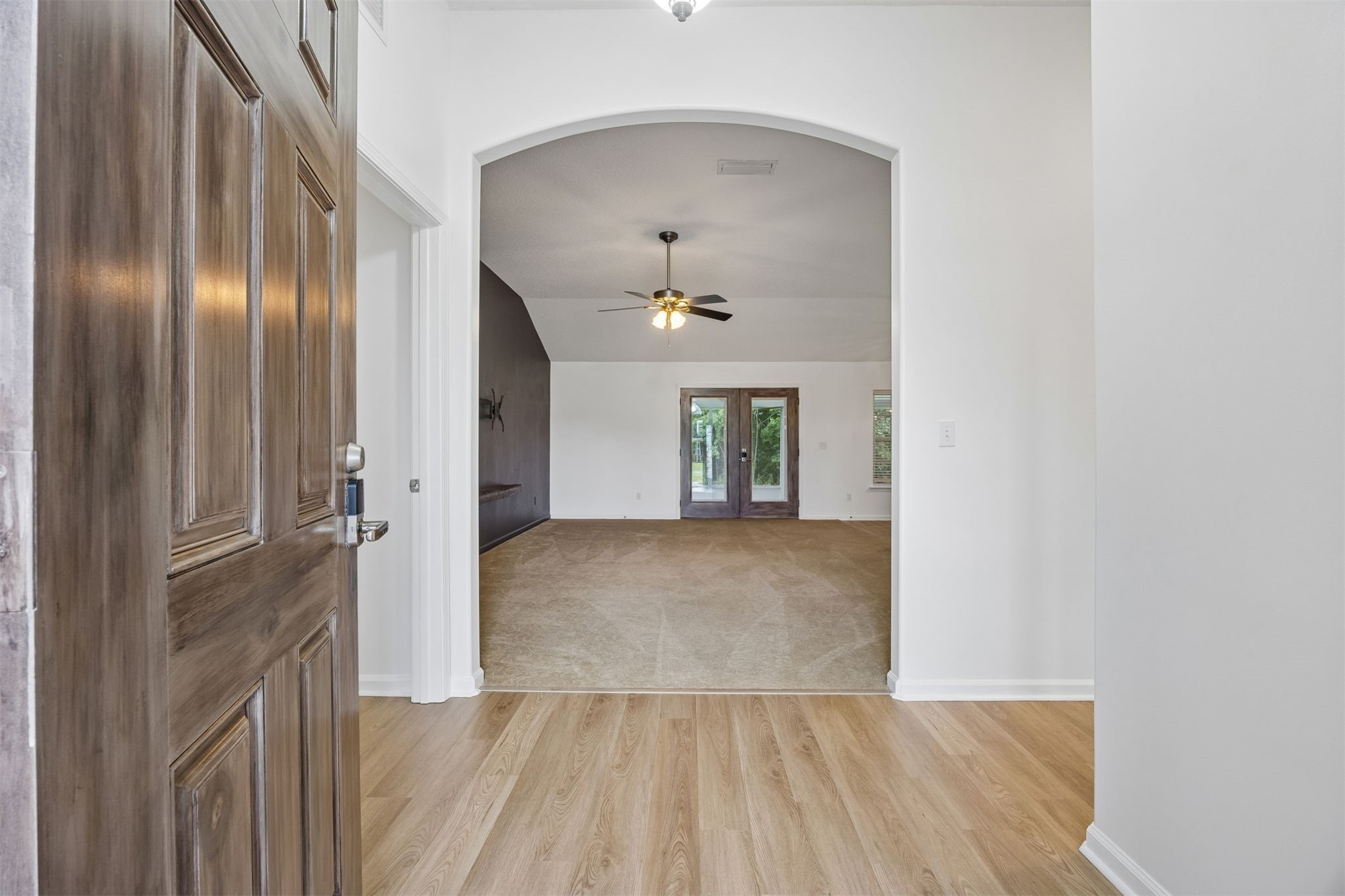 Tired of choosing between a backyard and a commute? At 54079 Amblerwoo – image 9