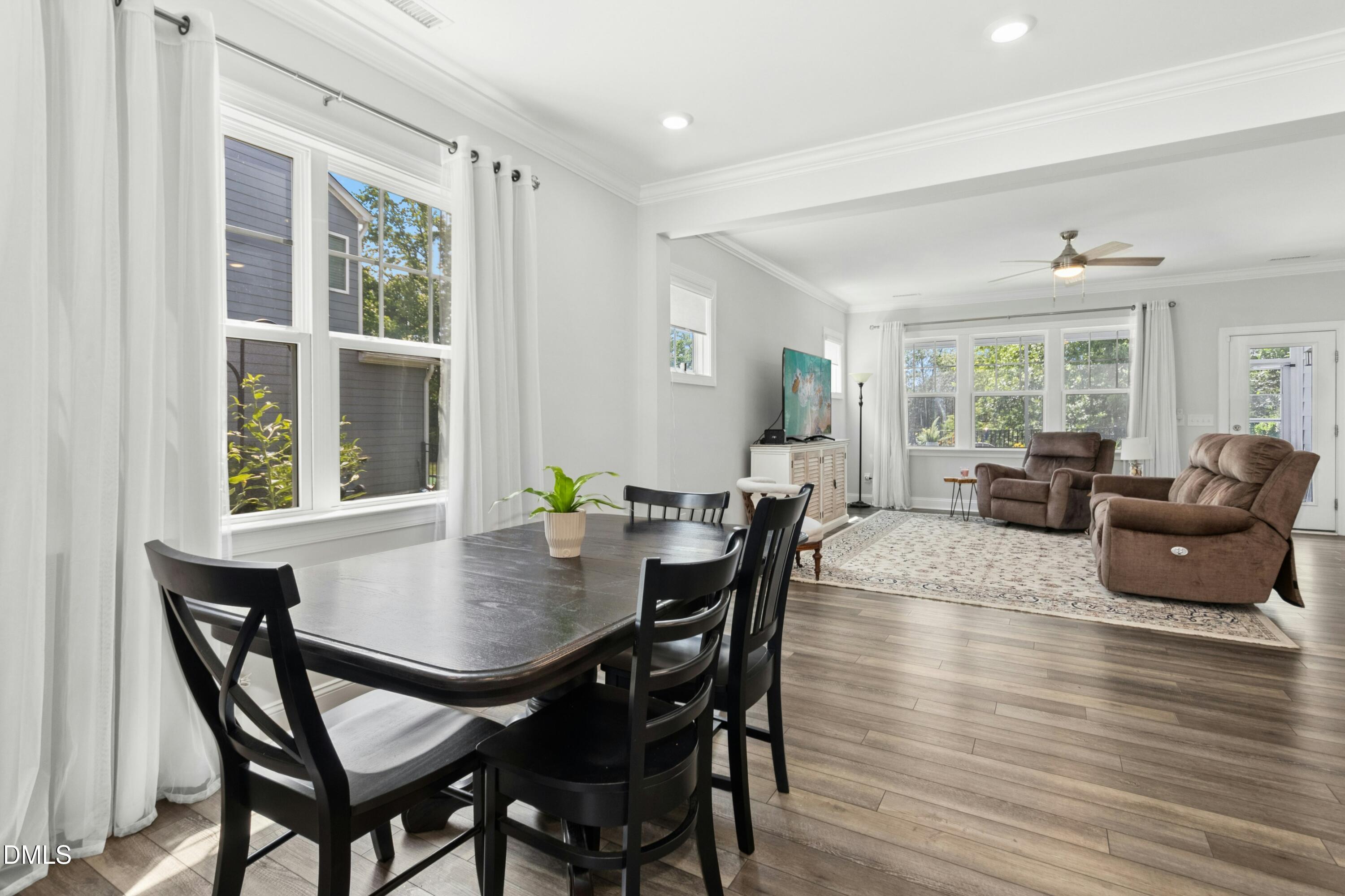 Welcome to 813 Precipice Way. This move-in ready 4-bedroom, 3-bathroom – image 12