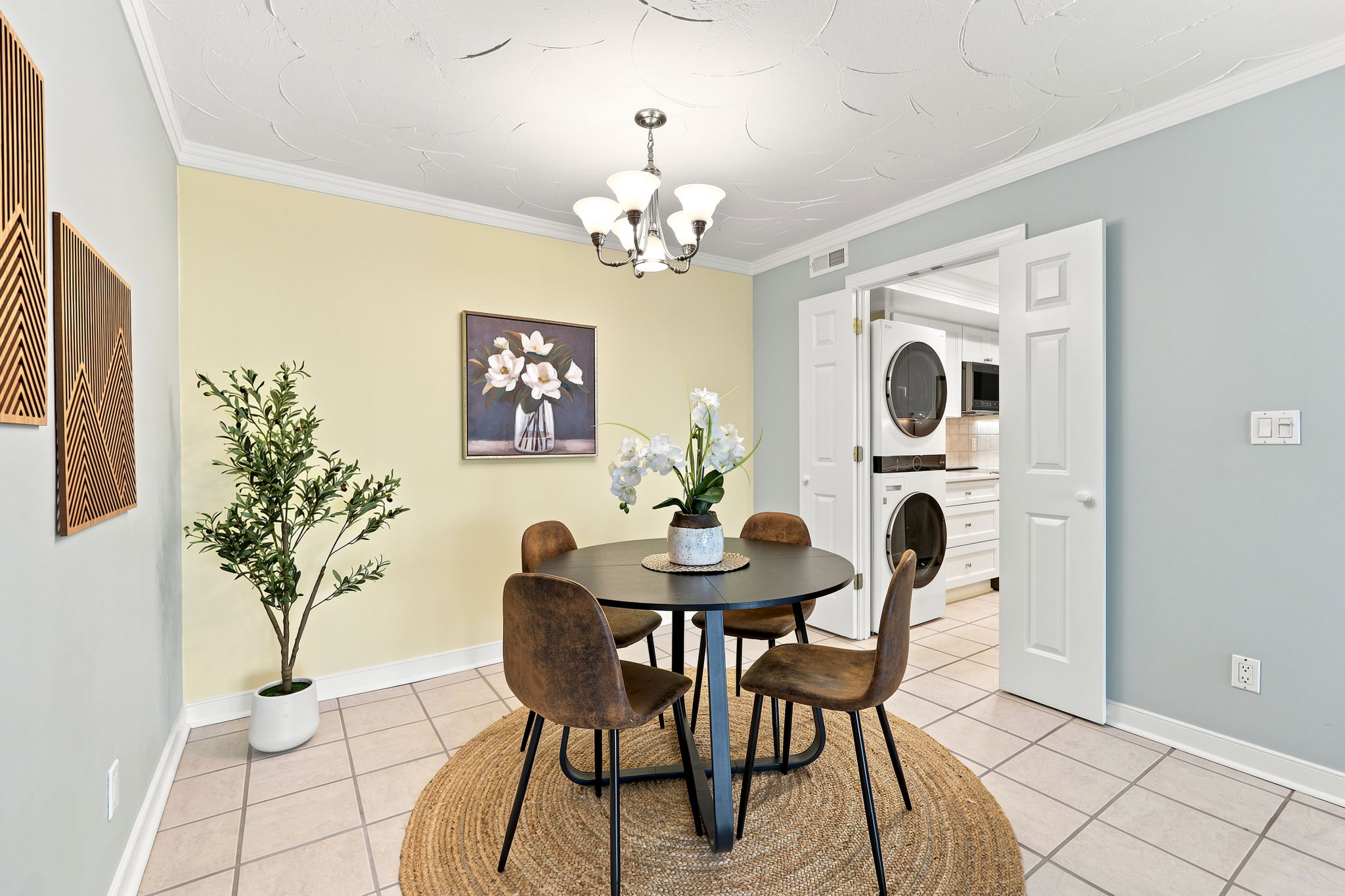4004 4004 Atlantic Ave Unit 309, Virginia Beach, Virginia, 23451, USA, 2 Bedrooms Bedrooms, ,2 BathroomsBathrooms,Residential,For Sale,4004 Atlantic Ave Unit 309,10633444