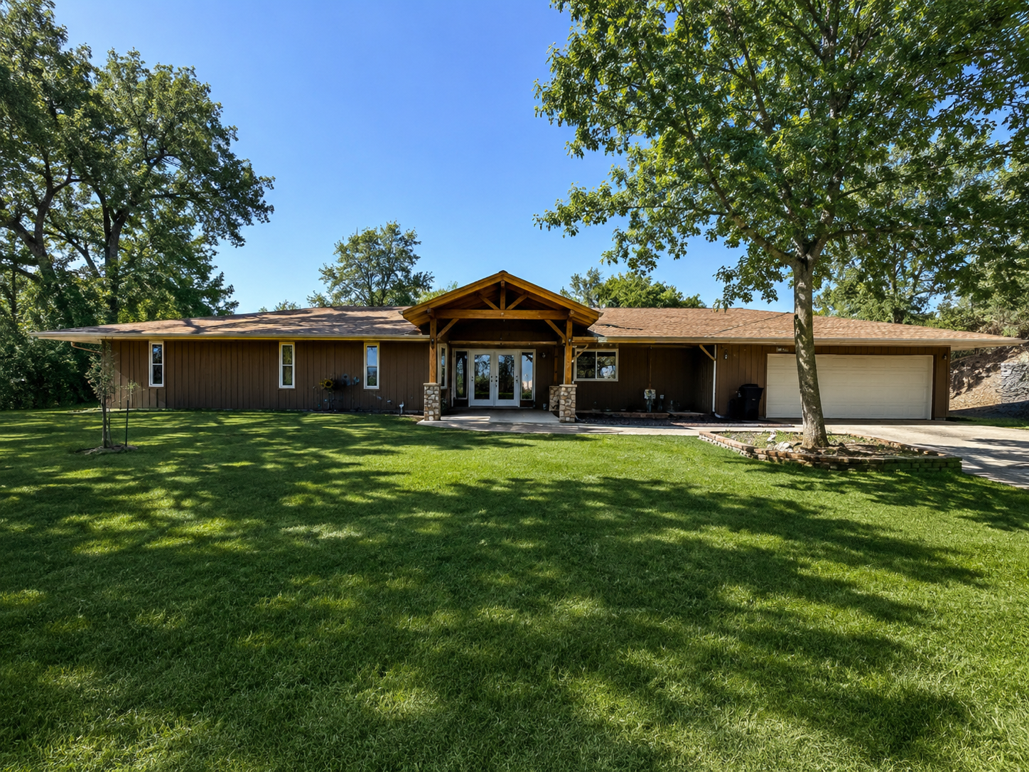 Riverfront Living on the Yellowstone River – Glendive, Montana 3 bed | – image 3