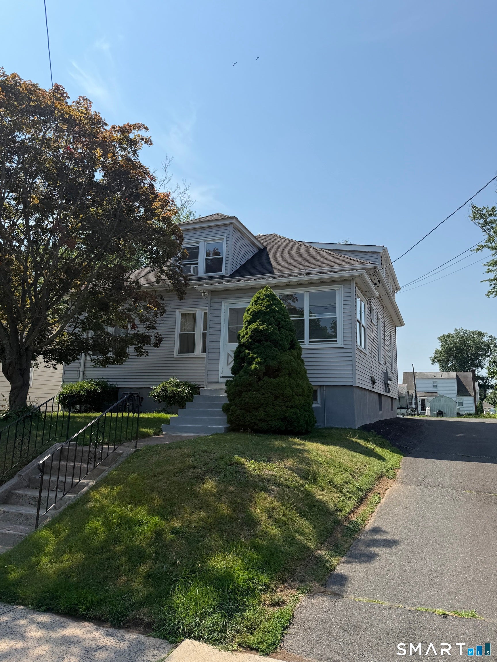 2 family with good bones. It must see. 1st showing basement and 1st fl – image 1