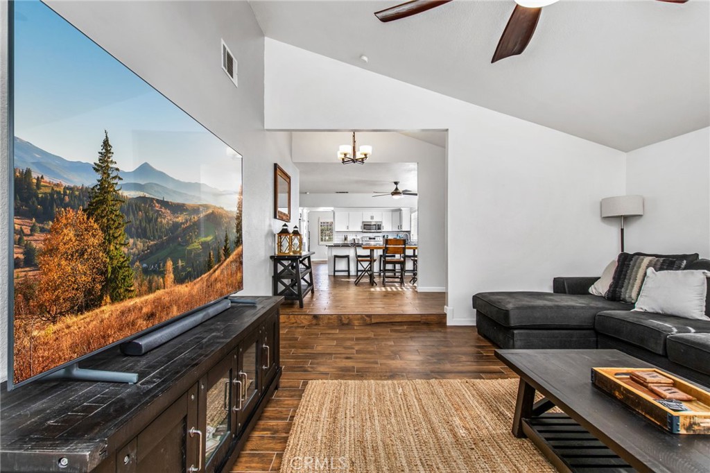 22560 22560 Blue Teal Drive, Canyon Lake, California, 92587, USA, 3 Bedrooms Bedrooms, ,2 BathroomsBathrooms,Residential,For Sale,22560 Blue Teal Drive,2aa74bc8-5658-4cbb-b07a-456e21