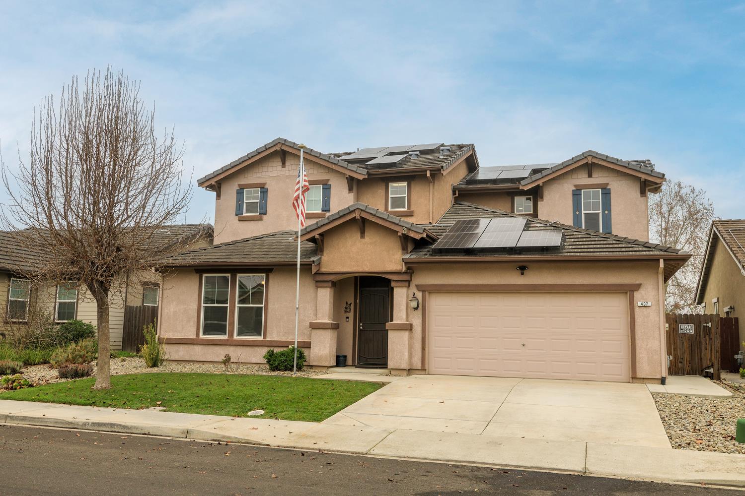 Located in a highly desirable neighborhood, this well-maintained home – image 2