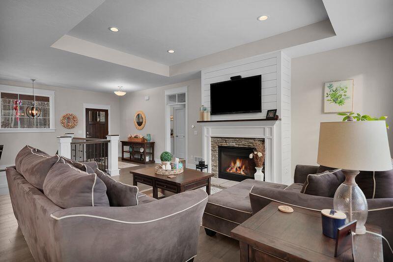This custom built parade of homes 3 bedroom 2.5 bath ranch offers 82 f – image 62