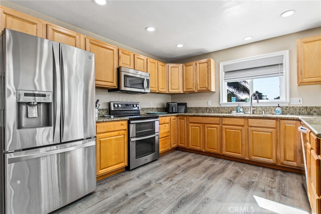 30265 30265 Buck Tail Drive, Canyon Lake, California, 92587, USA, 3 Bedrooms Bedrooms, ,2 BathroomsBathrooms,Residential,For Sale,30265 Buck Tail Drive,SW26094456