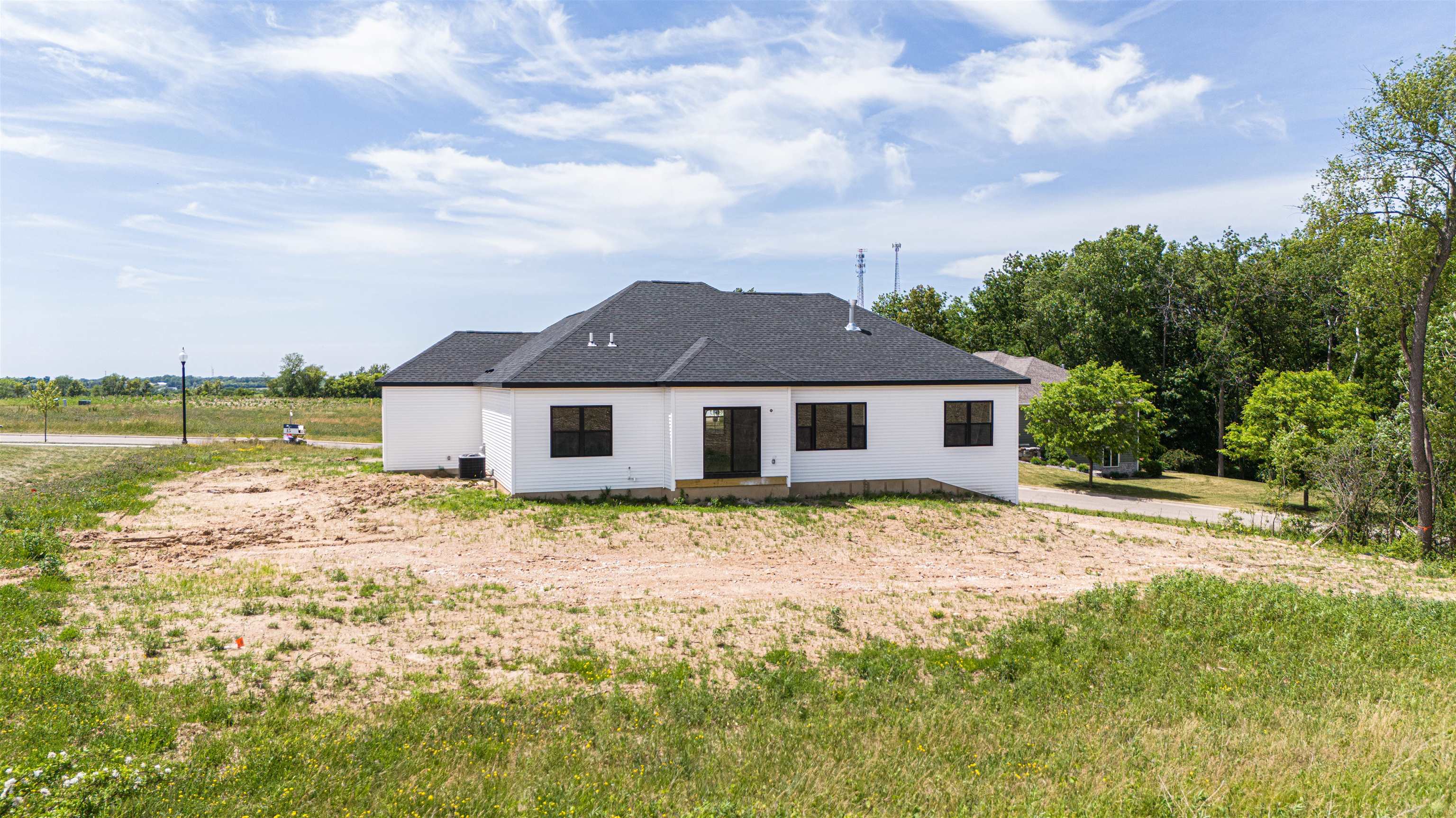 2050 2050 Arbor Ridge Way, Janesville, Wisconsin, 53548, USA, 3 Bedrooms Bedrooms, ,2 BathroomsBathrooms,Residential,For Sale,2050 Arbor Ridge Way,2016440