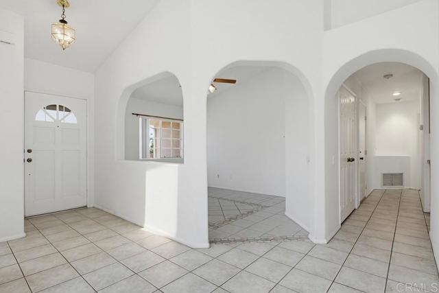 2194 2194 Luz Wy, Oceanside, California, 92056, USA, 3 Bedrooms Bedrooms, ,2 BathroomsBathrooms,Residential,For Sale,2194 Luz Wy,NDP2604585