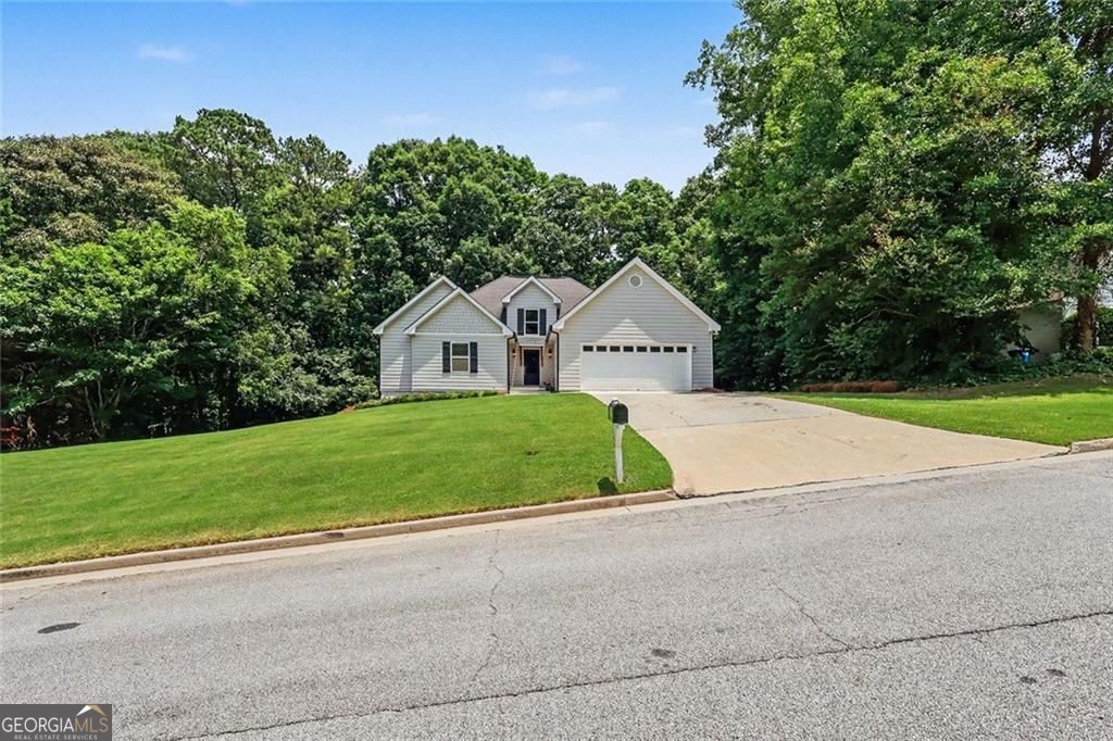Welcome to this stunning home in beautiful Grayson, Georgia. Professio – image 62
