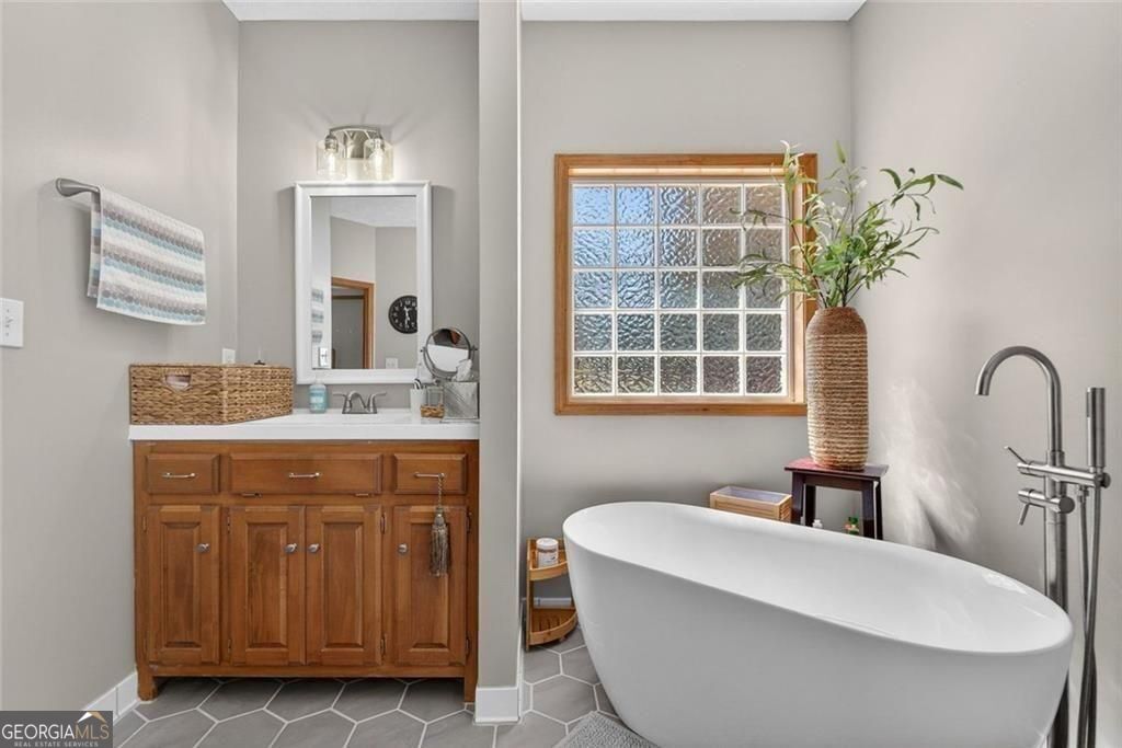 WOW - TWO HOMES ON ONE LOT!!! From the moment you arrive, the quality – image 40