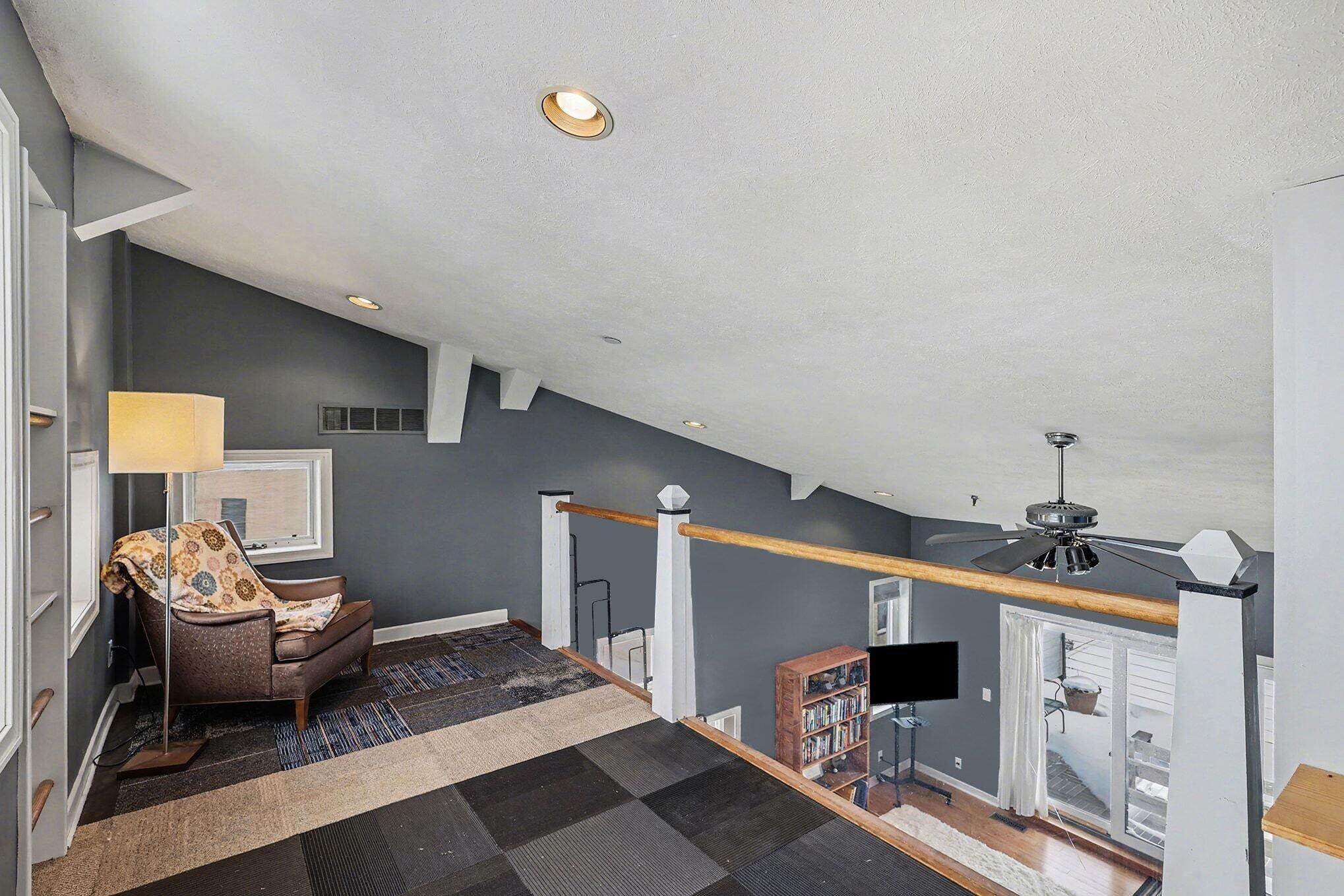 INVESTMENT OPPORTUNITY!! One of Grand Havens most prestigious properti – image 40