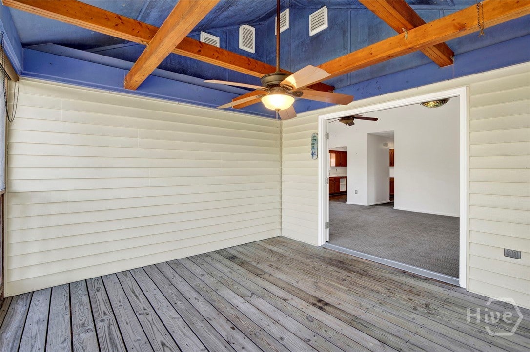 Located in the heart of Tybee Island, 407 7th Street offers the perfec – image 53