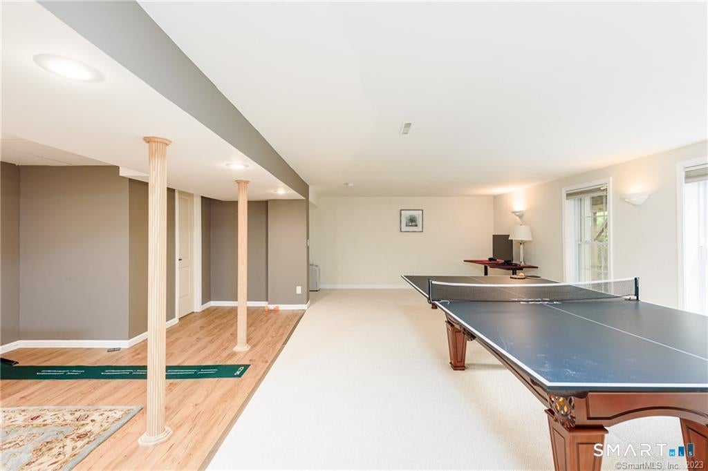 SPECTACULARLY DESIRABLE LOCATION! This rare-to-market single family is – image 38