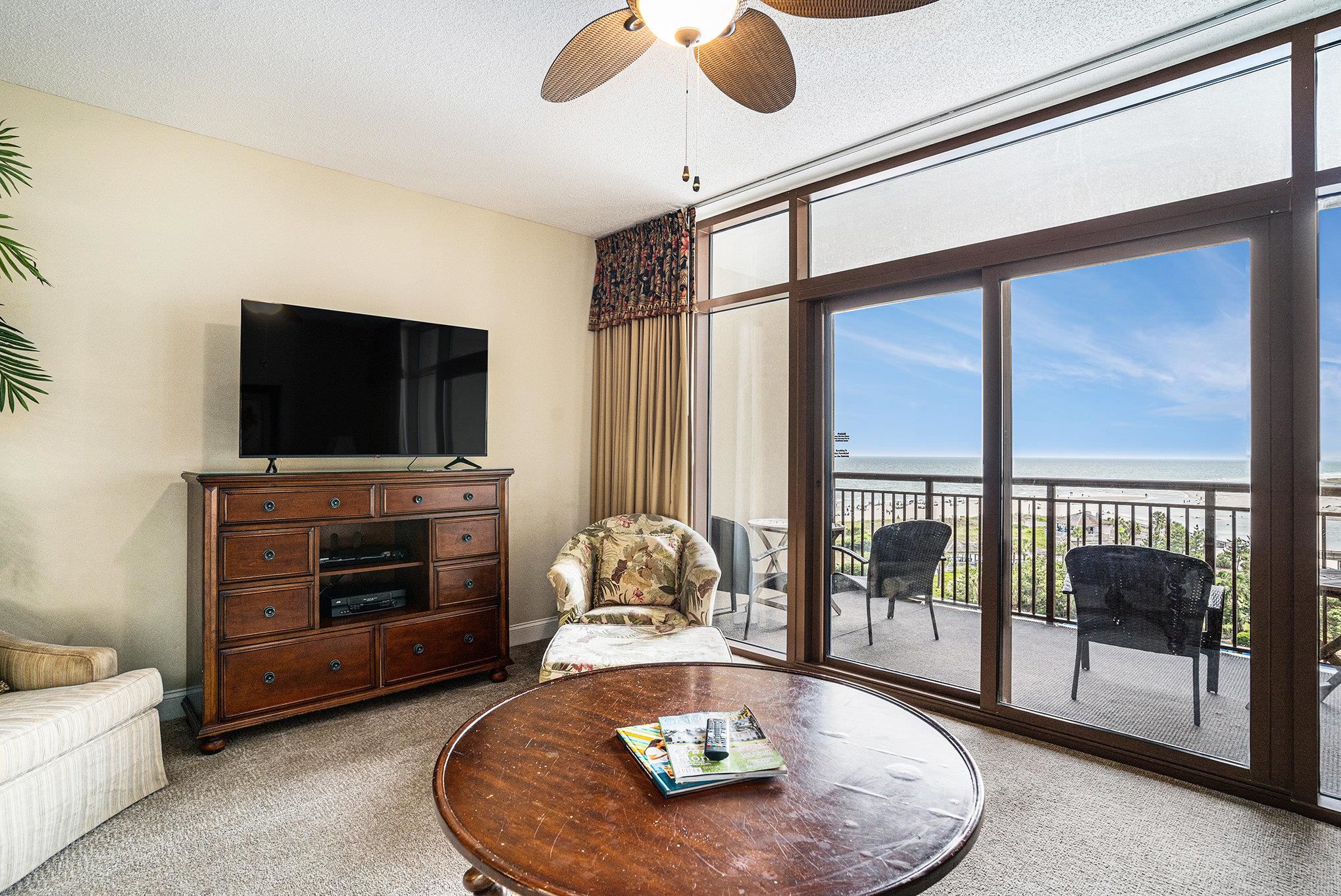 Experience upscale oceanfront living in this impeccably maintained 1-b – image 4