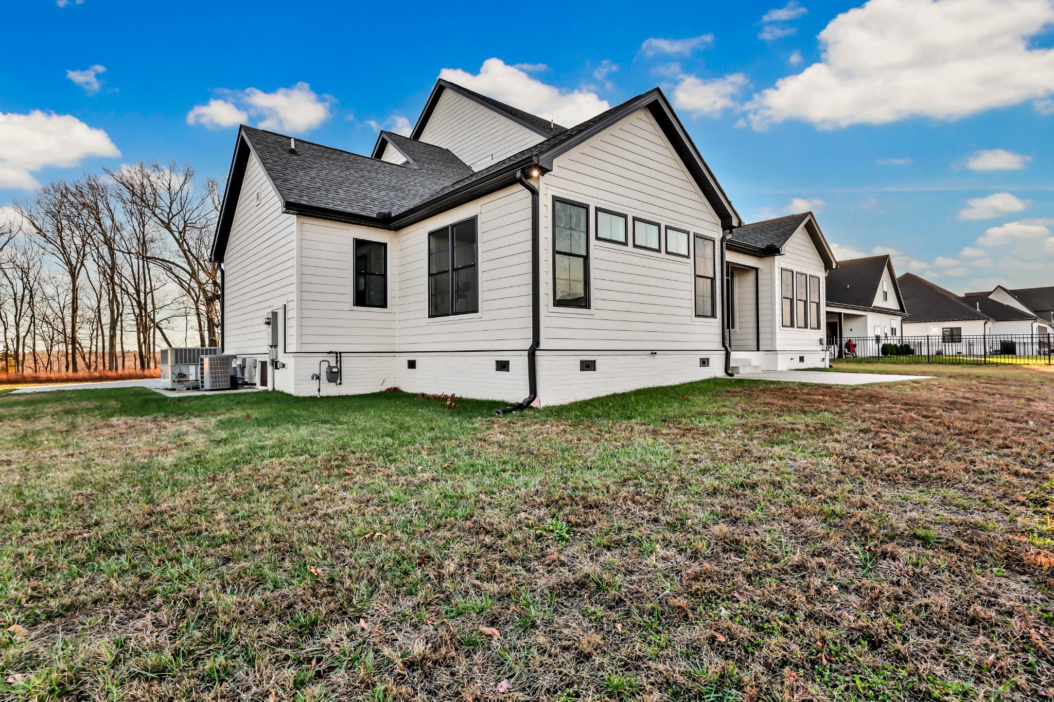 867 867 Shady Bluff Trl, Clarksville, Tennessee, 37043, USA, 5 Bedrooms Bedrooms, ,4 BathroomsBathrooms,Residential,For Sale,867 Shady Bluff Trl,493f713e-4123-448f-b89b-b25134