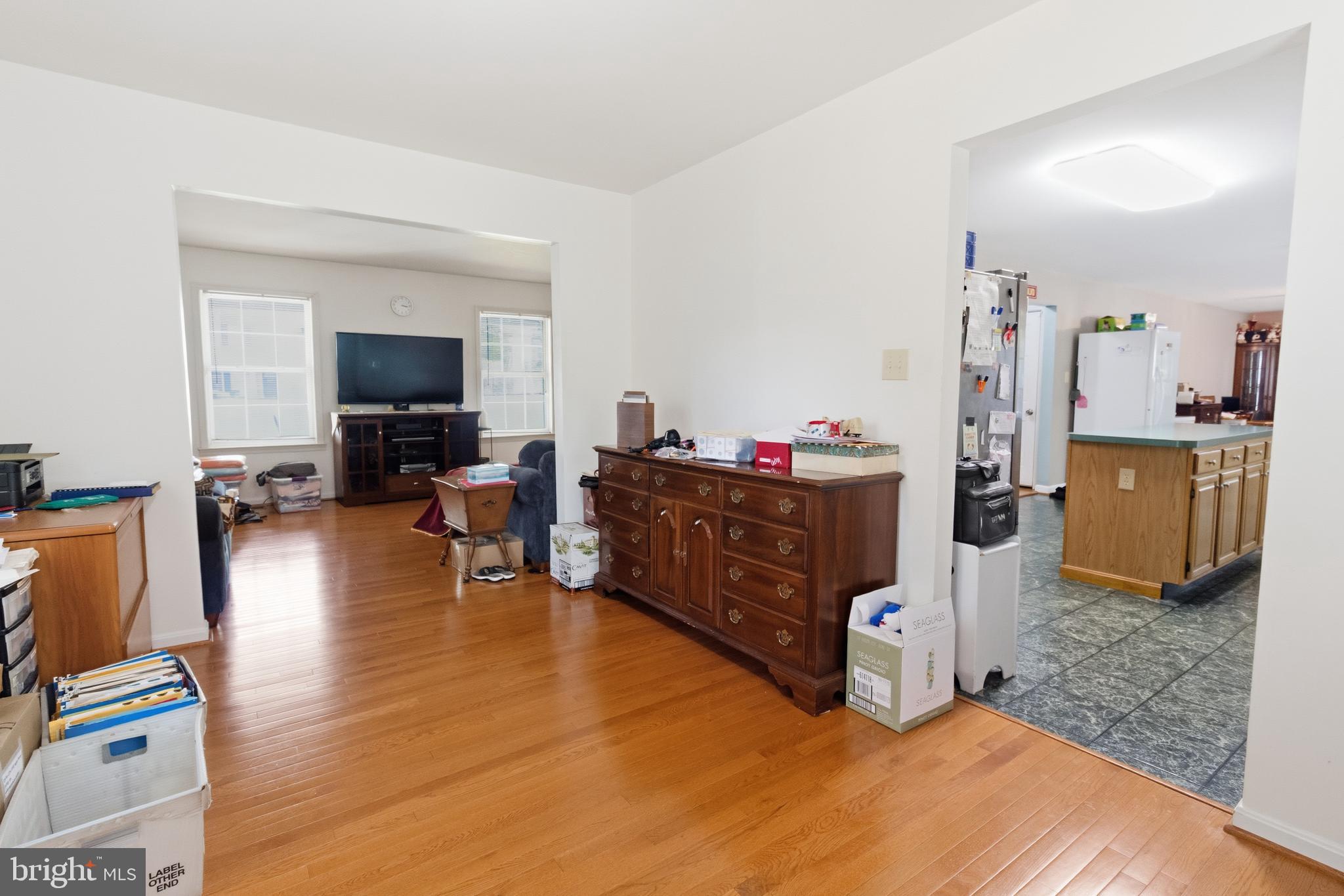 Look for our OPEN HOUSE this Saturday 12-3 PM.This well established be – image 8