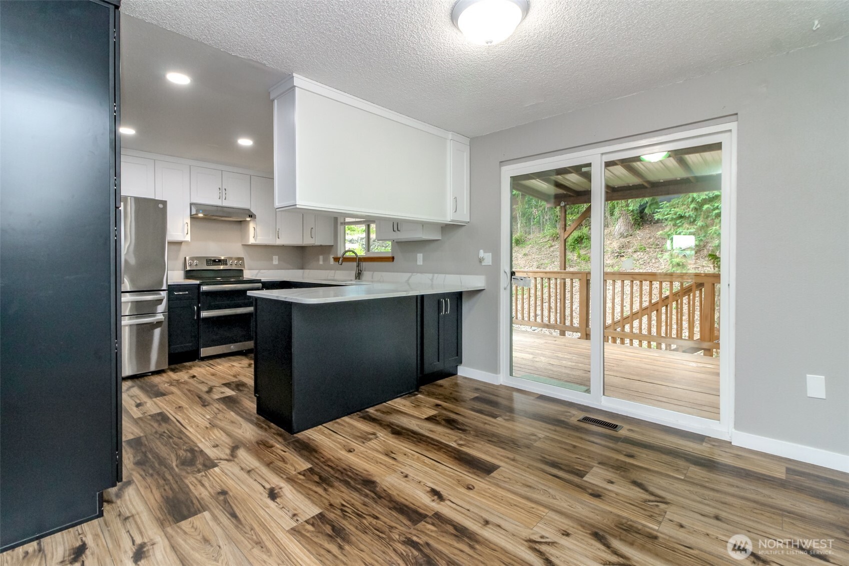 416 416 142nd Street Ct, Tacoma, Washington, 98444, USA, 4 Bedrooms Bedrooms, ,2 BathroomsBathrooms,Residential,For Sale,416 142nd Street Ct,2401757